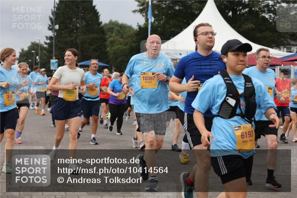 13.09.2026 - Kiel Lauf Andreas Tolksdorf http://msf.ph/oto/10414564 13.09.2026 10:05:31 Kiellinie 248, 3580, 2880, 5465, 381, 10397, 39, 6193, 8735 meine-sportfotos.de