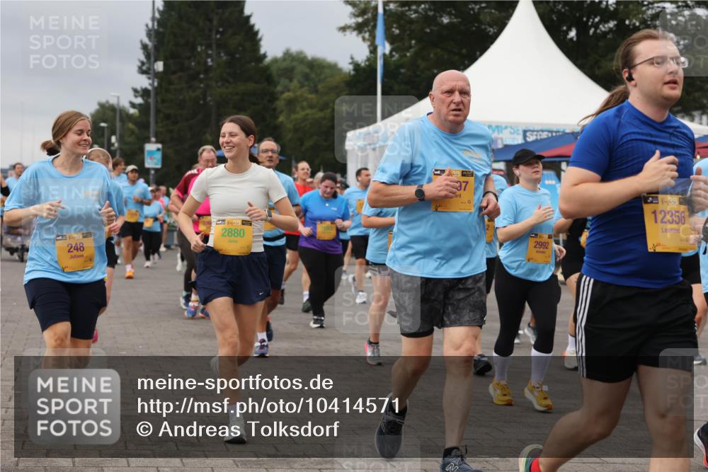 13.09.2026 - Kiel Lauf Andreas Tolksdorf http://msf.ph/oto/10414571 13.09.2026 10:05:31 Kiellinie 38, 248, 2880, 38, 37, 2992, 44, 394, 12356 meine-sportfotos.de