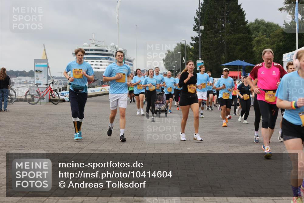 13.09.2026 - Kiel Lauf Andreas Tolksdorf http://msf.ph/oto/10414604 13.09.2026 10:05:34 Kiellinie 12387, 11160, 11576, 7065, 2136 meine-sportfotos.de