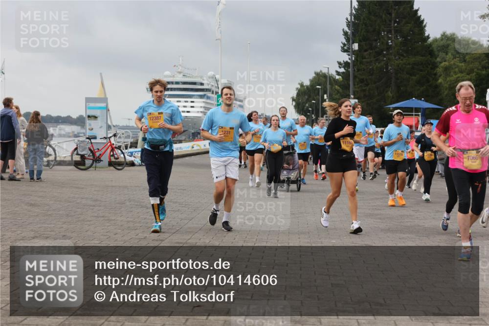 13.09.2026 - Kiel Lauf Andreas Tolksdorf http://msf.ph/oto/10414606 13.09.2026 10:05:34 Kiellinie 12387, 1231, 11428, 11160, 11576, 7065 meine-sportfotos.de