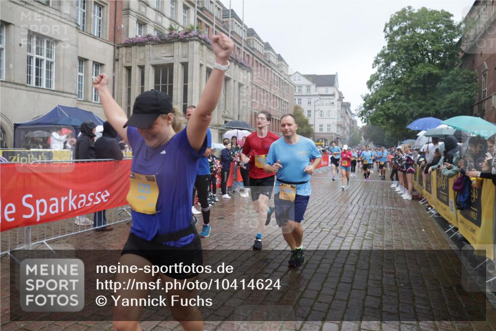 13.09.2026 - Kiel Lauf Yannick Fuchs http://msf.ph/oto/10414624 13.09.2026 10:46:26 Ziel 206, 1013, 1430, 1913, 2037, 2776, 4242, 4331, 4397, 4516, 4763, 7061, 8277, 8520, 9361, 9415, 10469, 10699, 10836, 11232, 11742, 12000, 12307, 12704, 12743, 123, 272, 498, 550, 665, 1013, 1030, 1374, 1582, 2421, 2448, 3422, 3781, 3844, 5017, 5348, 5421, 5510, 5515, 5564, 6385, 6436, 6980, 7044, 7073, 7241, 7772, 7840, 7939, 8310, 8403, 8551, 8561, 8655, 8881, 9207, 9361, 9375, 9715, 10050, 10699, 10809, 11642, 4499, 9875, 12466, 1229, 1537, 2563, 7889 meine-sportfotos.de