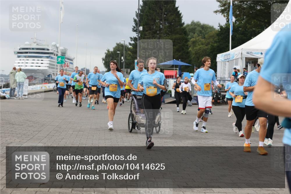13.09.2026 - Kiel Lauf Andreas Tolksdorf http://msf.ph/oto/10414625 13.09.2026 10:05:38 Kiellinie 4, 11428, 3401, 1601 meine-sportfotos.de