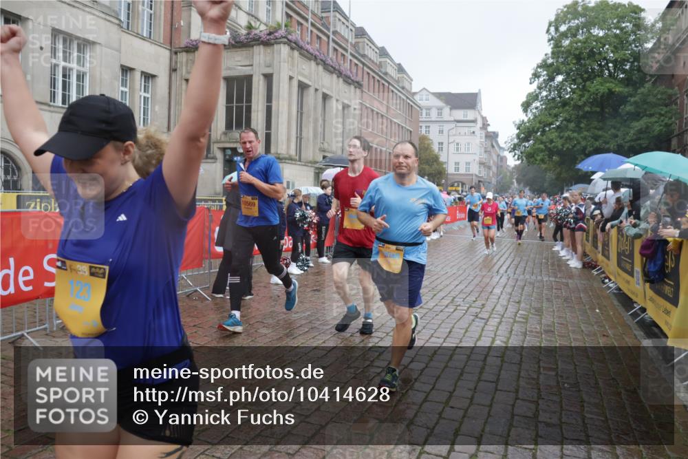 13.09.2026 - Kiel Lauf Yannick Fuchs http://msf.ph/oto/10414628 13.09.2026 10:46:27 Ziel 206, 972, 1430, 1913, 2037, 2776, 4242, 4331, 4397, 4516, 4763, 7061, 8277, 8520, 9415, 9844, 10469, 10836, 11232, 11742, 12000, 12307, 12704, 12743, 123, 272, 498, 550, 665, 1013, 1030, 1374, 1582, 2448, 2776, 3422, 3781, 3844, 4397, 4516, 5017, 5348, 5421, 5510, 5515, 5564, 6385, 6436, 6980, 7044, 7073, 7241, 7772, 7840, 7939, 8310, 8403, 8551, 8561, 8655, 8881, 9207, 9361, 9375, 9715, 10050, 10699, 10809, 11642, 4499, 9875, 12466, 7889 meine-sportfotos.de