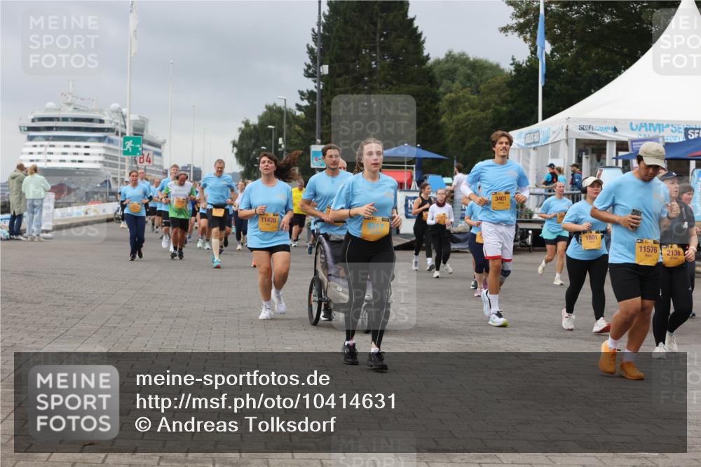 13.09.2026 - Kiel Lauf Andreas Tolksdorf http://msf.ph/oto/10414631 13.09.2026 10:05:38 Kiellinie 11428, 8517, 3401, 1601, 11576, 2136 meine-sportfotos.de