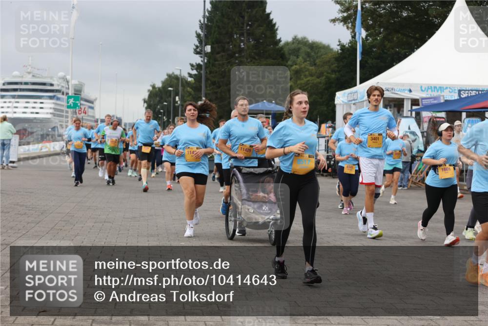 13.09.2026 - Kiel Lauf Andreas Tolksdorf http://msf.ph/oto/10414643 13.09.2026 10:05:39 Kiellinie 84, 1142, 11429, 38, 8517, 6341, 3401, 1601 meine-sportfotos.de