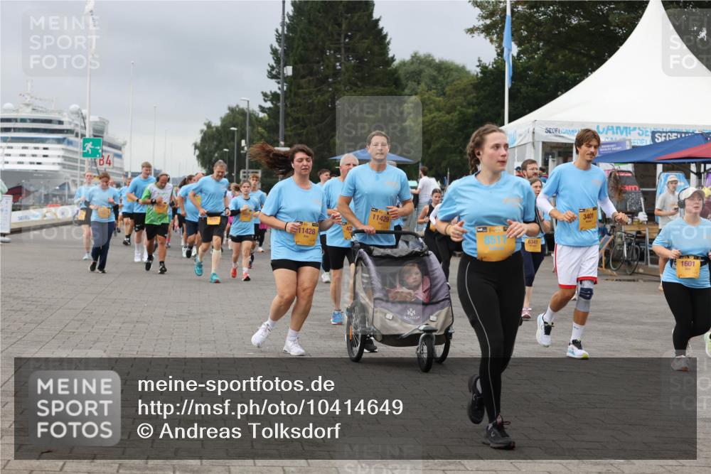 13.09.2026 - Kiel Lauf Andreas Tolksdorf http://msf.ph/oto/10414649 13.09.2026 10:05:39 Kiellinie 11428, 11429, 38, 851, 6341, 3401, 1601 meine-sportfotos.de