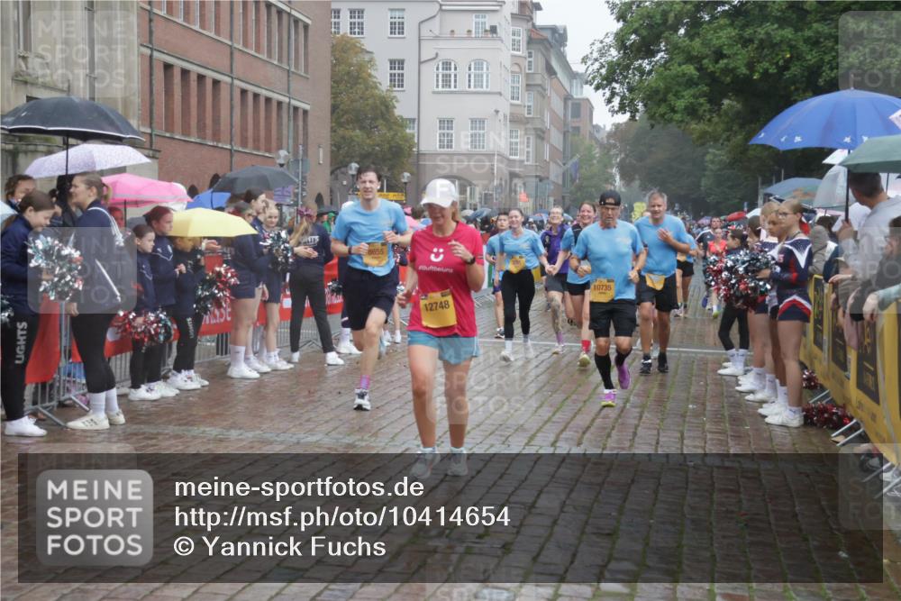 13.09.2026 - Kiel Lauf Yannick Fuchs http://msf.ph/oto/10414654 13.09.2026 10:46:28 Ziel 206, 972, 1430, 1913, 2027, 2037, 4242, 4331, 4763, 7061, 8277, 8520, 9415, 9844, 10469, 10758, 10836, 11232, 11742, 11825, 12000, 12307, 12704, 12743, 272, 498, 550, 665, 1013, 1030, 1374, 1582, 2448, 2776, 3422, 3781, 3844, 4397, 4516, 5017, 5348, 5421, 5510, 5515, 5564, 6385, 6436, 6980, 7044, 7073, 7241, 7772, 7840, 7939, 8310, 8403, 8551, 8561, 8655, 8881, 9207, 9361, 9375, 9715, 10050, 10699, 10809, 11642, 4499, 9875, 12466, 7889 meine-sportfotos.de