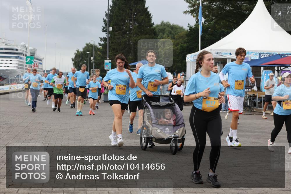 13.09.2026 - Kiel Lauf Andreas Tolksdorf http://msf.ph/oto/10414656 13.09.2026 10:05:39 Kiellinie 13, 11429, 11210, 11428, 1177, 426, 39, 8517, 3401, 1601 meine-sportfotos.de