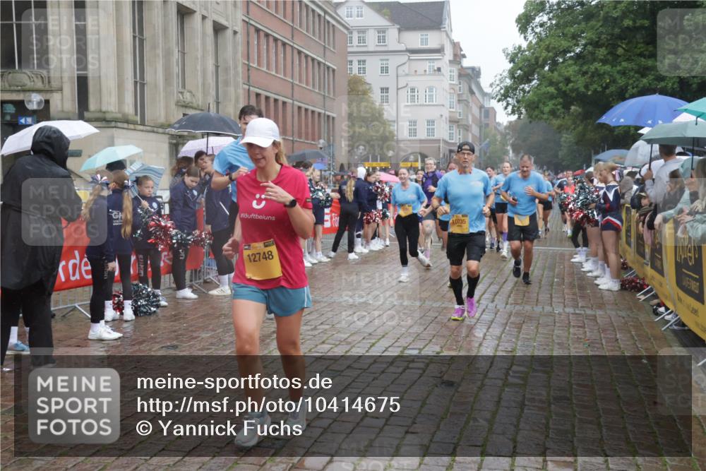 13.09.2026 - Kiel Lauf Yannick Fuchs http://msf.ph/oto/10414675 13.09.2026 10:46:30 Ziel 206, 972, 1325, 1430, 1913, 2027, 2037, 3117, 3677, 4242, 4763, 7061, 8520, 8678, 9415, 9844, 10758, 10836, 11232, 11742, 11825, 12000, 12307, 12704, 12743, 272, 498, 550, 665, 1013, 1030, 1374, 1582, 2448, 2776, 3422, 3781, 3844, 4331, 4397, 4516, 5017, 5348, 5421, 5510, 5515, 5564, 6385, 6436, 6980, 7044, 7073, 7241, 7772, 7840, 7939, 8277, 8310, 8403, 8551, 8561, 8655, 8881, 9207, 9361, 9375, 9715, 10050, 10469, 10699, 10809, 11642, 12000, 4499, 9875, 12466 meine-sportfotos.de