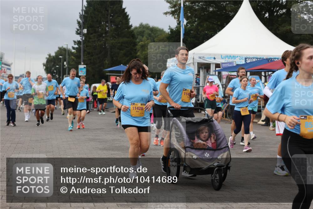 13.09.2026 - Kiel Lauf Andreas Tolksdorf http://msf.ph/oto/10414689 13.09.2026 10:05:40 Kiellinie 84, 11428, 1142, 6341, 85 meine-sportfotos.de