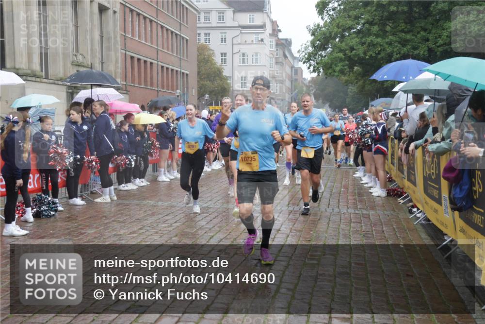 13.09.2026 - Kiel Lauf Yannick Fuchs http://msf.ph/oto/10414690 13.09.2026 10:46:31 Ziel 206, 972, 1325, 1430, 1913, 2027, 2037, 3117, 3677, 4242, 4499, 4763, 7061, 8520, 8678, 9415, 9844, 10758, 10836, 11232, 11742, 11825, 12307, 12466, 12704, 12743, 272, 498, 550, 665, 1013, 1030, 1374, 1582, 2448, 2776, 3422, 3781, 3844, 4331, 4397, 4516, 5017, 5348, 5421, 5510, 5515, 5564, 6385, 6436, 6980, 7044, 7073, 7241, 7772, 7840, 7939, 8277, 8310, 8403, 8551, 8561, 8655, 8881, 9207, 9361, 9375, 9715, 10050, 10469, 10699, 10809, 11642, 12000, 9875 meine-sportfotos.de