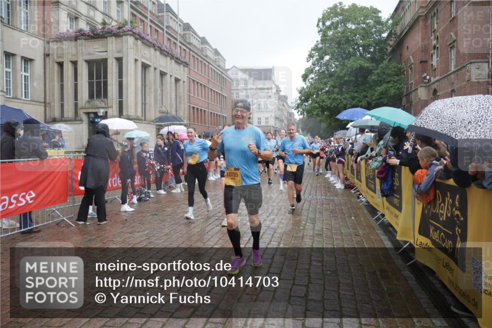 13.09.2026 - Kiel Lauf Yannick Fuchs http://msf.ph/oto/10414703 13.09.2026 10:46:32 Ziel 206, 972, 1325, 1430, 1913, 2027, 2037, 3117, 3677, 4242, 4499, 4763, 7061, 8520, 8678, 9415, 9844, 9875, 10758, 10836, 11232, 11742, 11825, 12307, 12466, 12704, 12743, 272, 498, 550, 665, 1013, 1030, 1374, 1582, 1913, 2448, 2776, 3422, 3781, 3844, 4331, 4397, 4516, 5017, 5348, 5421, 5510, 5515, 5564, 6385, 6436, 6980, 7044, 7073, 7241, 7772, 7840, 7939, 8277, 8310, 8403, 8520, 8551, 8561, 8655, 8881, 9207, 9361, 9375, 9715, 10050, 10469, 10699, 10809, 11232, 11642, 12000 meine-sportfotos.de