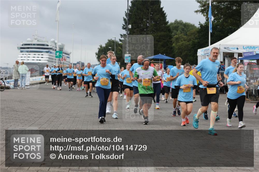 13.09.2026 - Kiel Lauf Andreas Tolksdorf http://msf.ph/oto/10414729 13.09.2026 10:05:44 Kiellinie 13, 84, 6524, 11210, 10130, 9182, 9873 meine-sportfotos.de