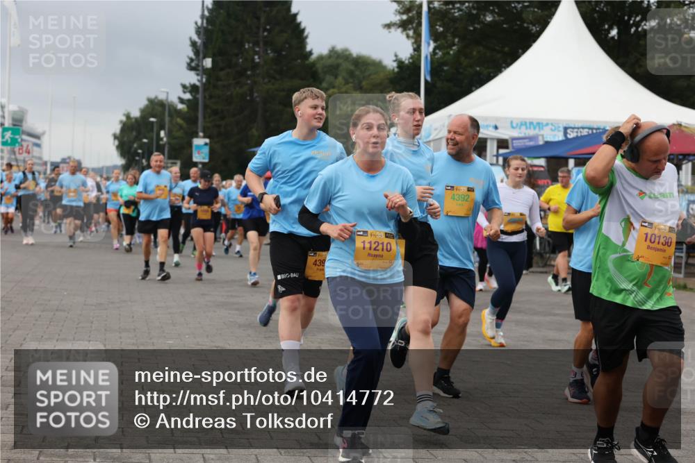 13.09.2026 - Kiel Lauf Andreas Tolksdorf http://msf.ph/oto/10414772 13.09.2026 10:05:47 Kiellinie 35, 439, 11210, 14, 39, 4392, 38, 10130 meine-sportfotos.de