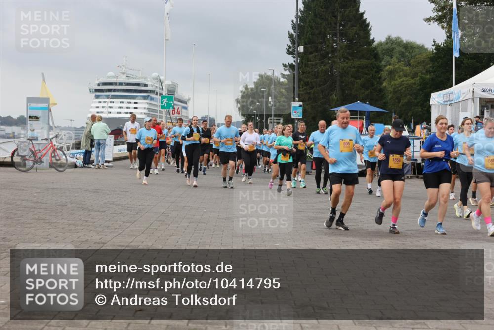 13.09.2026 - Kiel Lauf Andreas Tolksdorf http://msf.ph/oto/10414795 13.09.2026 10:05:50 Kiellinie 13, 4, 805, 1858, 660 meine-sportfotos.de