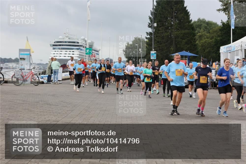 13.09.2026 - Kiel Lauf Andreas Tolksdorf http://msf.ph/oto/10414796 13.09.2026 10:05:50 Kiellinie 805, 1858 meine-sportfotos.de