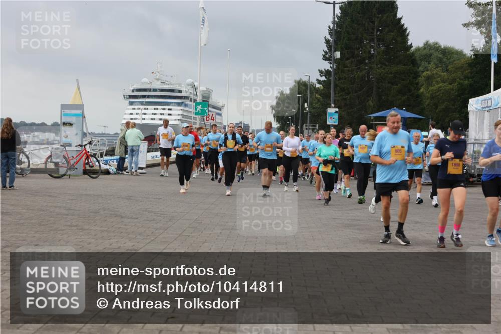 13.09.2026 - Kiel Lauf Andreas Tolksdorf http://msf.ph/oto/10414811 13.09.2026 10:05:50 Kiellinie 805, 1858 meine-sportfotos.de