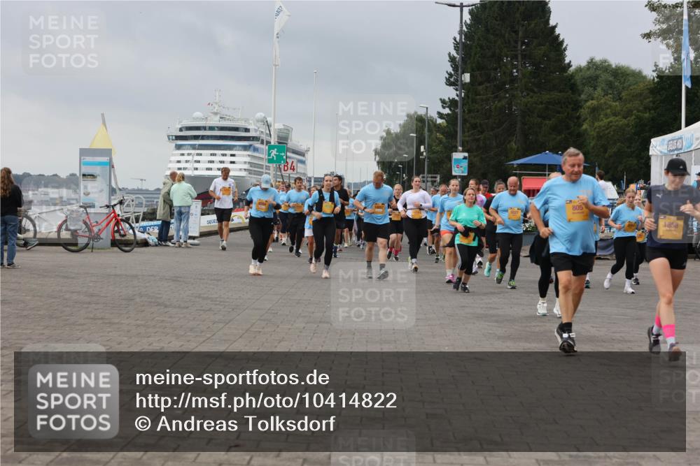 13.09.2026 - Kiel Lauf Andreas Tolksdorf http://msf.ph/oto/10414822 13.09.2026 10:05:51 Kiellinie 10057, 805, 1858 meine-sportfotos.de