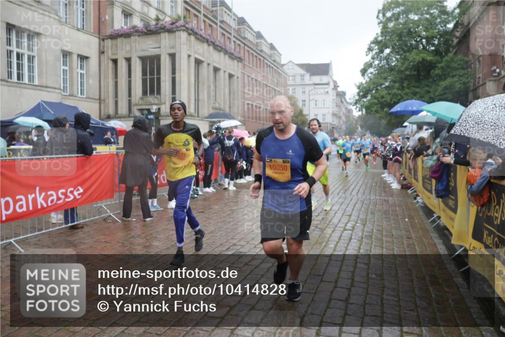 13.09.2026 - Kiel Lauf Yannick Fuchs http://msf.ph/oto/10414828 13.09.2026 10:46:40 Ziel 972, 1325, 1982, 2027, 2551, 2594, 2702, 3109, 3117, 3533, 3677, 4242, 4499, 4674, 4763, 5591, 5974, 6909, 7061, 8283, 8475, 8678, 8901, 9248, 9713, 9844, 9875, 10706, 10758, 10814, 11742, 11825, 12260, 12307, 12466, 206, 272, 498, 1013, 1430, 1913, 2037, 2448, 2776, 3422, 4331, 4397, 4516, 4763, 5017, 5421, 7044, 7241, 7840, 7939, 8277, 8310, 8520, 9207, 9361, 9415, 10050, 10469, 10699, 10809, 10836, 11232, 11642, 12000, 12704 meine-sportfotos.de