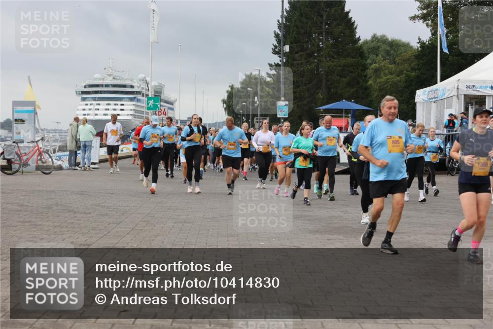 13.09.2026 - Kiel Lauf Andreas Tolksdorf http://msf.ph/oto/10414830 13.09.2026 10:05:52 Kiellinie 5527, 805, 1858 meine-sportfotos.de