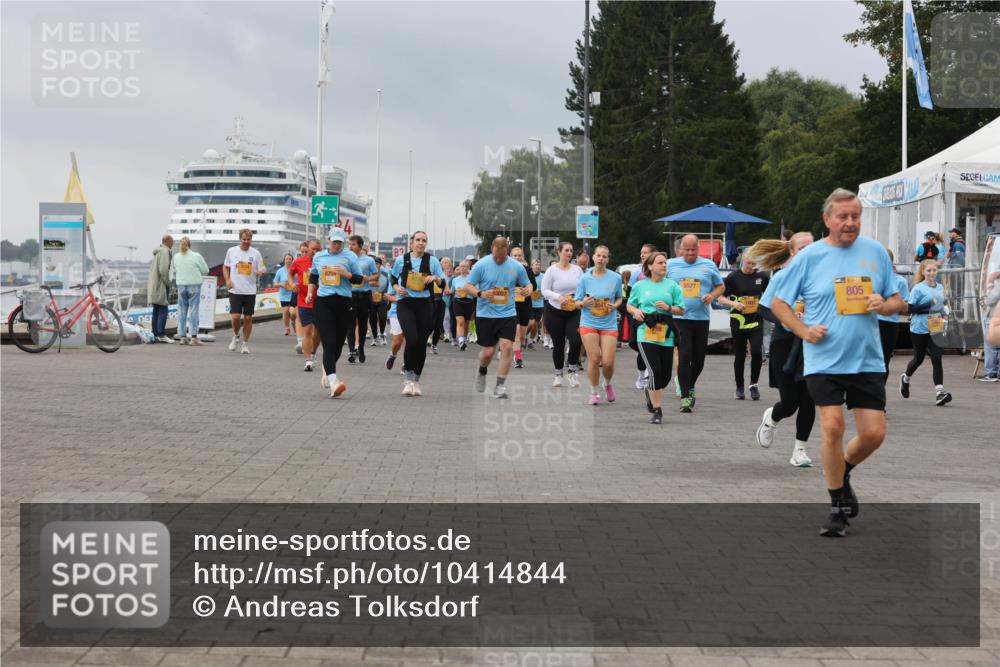 13.09.2026 - Kiel Lauf Andreas Tolksdorf http://msf.ph/oto/10414844 13.09.2026 10:05:52 Kiellinie 8704, 5527, 805 meine-sportfotos.de