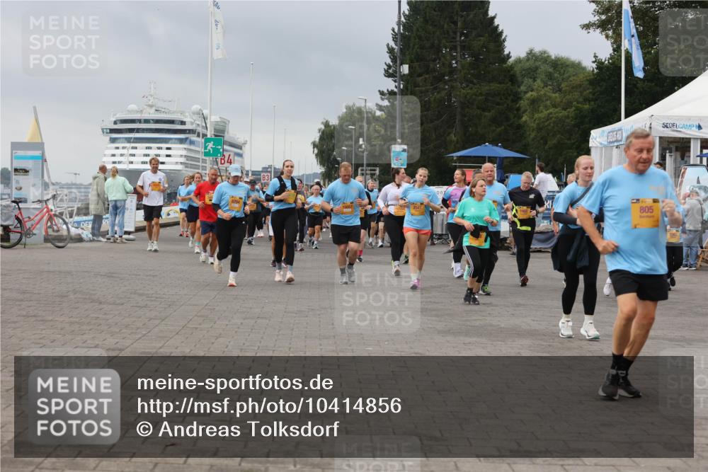 13.09.2026 - Kiel Lauf Andreas Tolksdorf http://msf.ph/oto/10414856 13.09.2026 10:05:52 Kiellinie 8704, 3, 2041, 805 meine-sportfotos.de