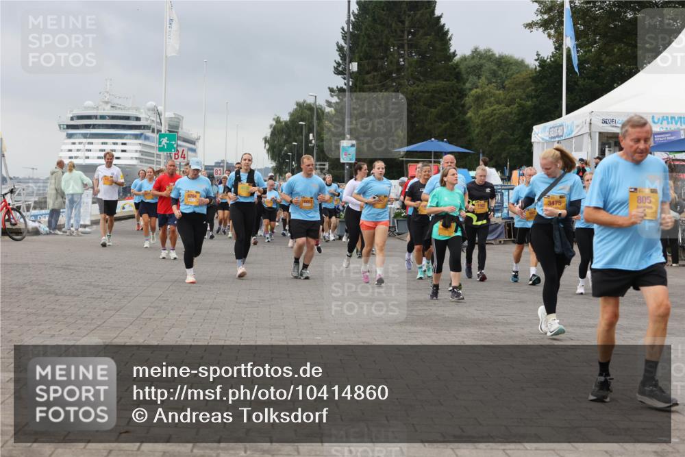 13.09.2026 - Kiel Lauf Andreas Tolksdorf http://msf.ph/oto/10414860 13.09.2026 10:05:53 Kiellinie 8704, 3, 10057, 3475, 805 meine-sportfotos.de
