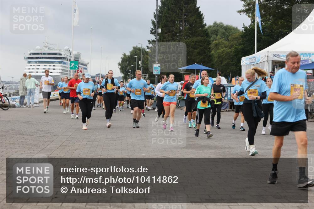 13.09.2026 - Kiel Lauf Andreas Tolksdorf http://msf.ph/oto/10414862 13.09.2026 10:05:53 Kiellinie 3, 805, 8704, 10057, 3475, 1902 meine-sportfotos.de