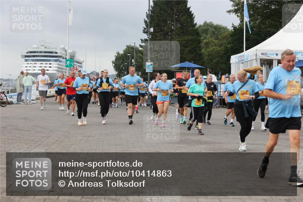 13.09.2026 - Kiel Lauf Andreas Tolksdorf http://msf.ph/oto/10414863 13.09.2026 10:05:53 Kiellinie 10057, 3475, 805 meine-sportfotos.de