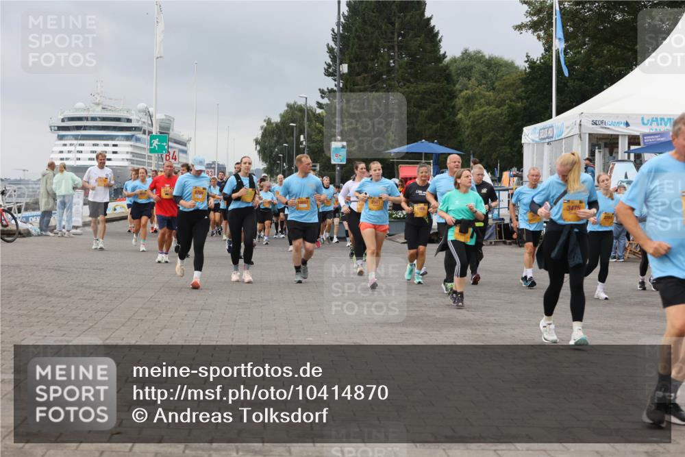 13.09.2026 - Kiel Lauf Andreas Tolksdorf http://msf.ph/oto/10414870 13.09.2026 10:05:53 Kiellinie 8704, 2041, 3475 meine-sportfotos.de