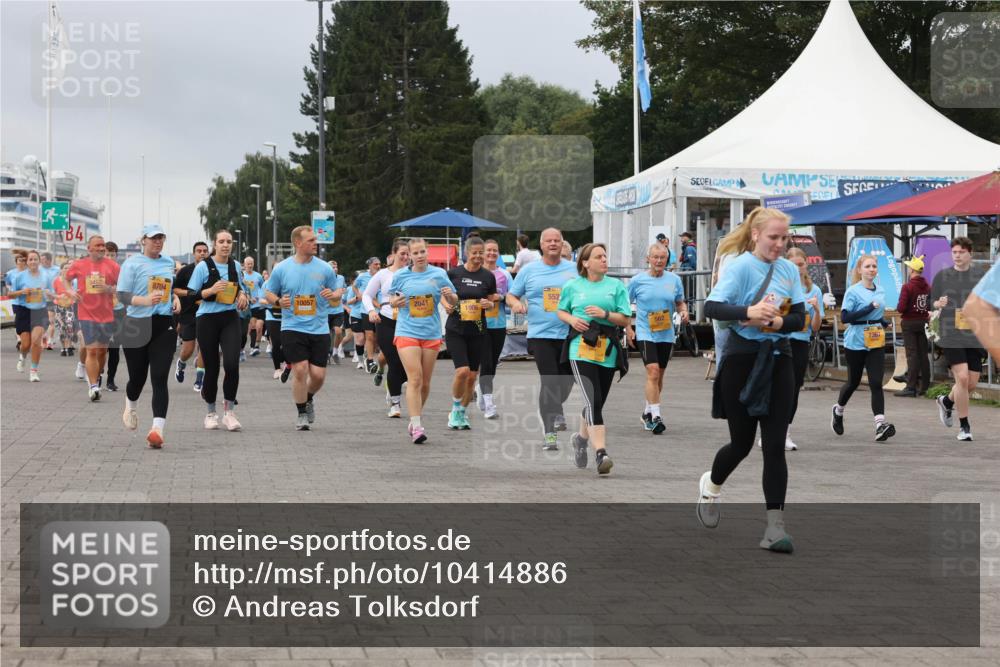 13.09.2026 - Kiel Lauf Andreas Tolksdorf http://msf.ph/oto/10414886 13.09.2026 10:05:54 Kiellinie 4, 8704, 10057, 2041, 1906, 552, 562, 28 meine-sportfotos.de