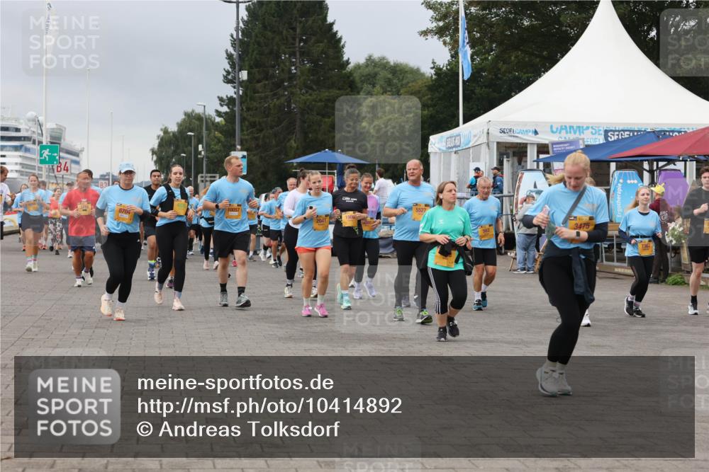 13.09.2026 - Kiel Lauf Andreas Tolksdorf http://msf.ph/oto/10414892 13.09.2026 10:05:54 Kiellinie 3, 8704, 10057, 1906, 5527, 3475, 7367 meine-sportfotos.de