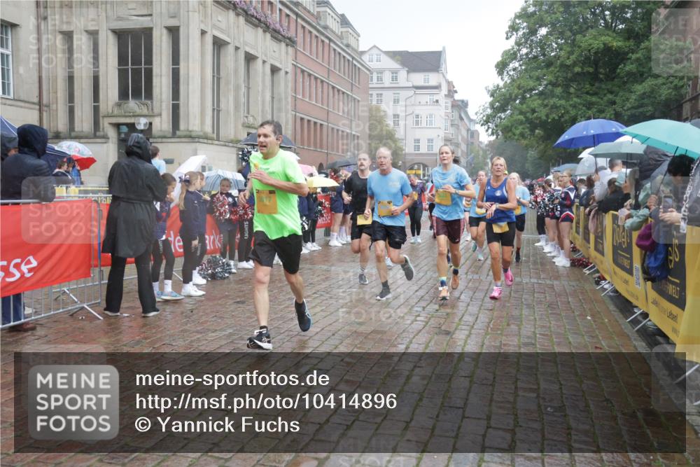 13.09.2026 - Kiel Lauf Yannick Fuchs http://msf.ph/oto/10414896 13.09.2026 10:46:46 Ziel 898, 1982, 2551, 2594, 2702, 3109, 3533, 3878, 3964, 4499, 4674, 5449, 5591, 5974, 6551, 6874, 6909, 8219, 8283, 8475, 8901, 9248, 9713, 9875, 10398, 10706, 10814, 11075, 12260, 12466, 206, 972, 1013, 1325, 1430, 1913, 2027, 2037, 2448, 2776, 3117, 3422, 3677, 4242, 4331, 4397, 4499, 4516, 4763, 5017, 5421, 7044, 7061, 7840, 8277, 8310, 8520, 8678, 9361, 9415, 9844, 10469, 10699, 10758, 10836, 11232, 11642, 12000, 12704, 85, 111 meine-sportfotos.de