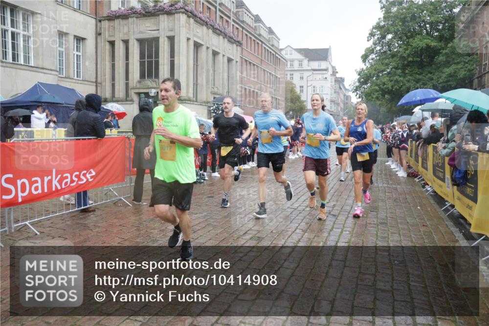 13.09.2026 - Kiel Lauf Yannick Fuchs http://msf.ph/oto/10414908 13.09.2026 10:46:46 Ziel 898, 1982, 2551, 2594, 2702, 3109, 3533, 3878, 3964, 4499, 4674, 5449, 5591, 5974, 6551, 6874, 6909, 8219, 8283, 8475, 8901, 9248, 9713, 9875, 10398, 10706, 10814, 11075, 12260, 12466, 206, 972, 1013, 1325, 1430, 1913, 2027, 2037, 2448, 2776, 3117, 3422, 3677, 4242, 4331, 4397, 4499, 4516, 4763, 5017, 5421, 7044, 7061, 7840, 8277, 8310, 8520, 8678, 9361, 9415, 9844, 10469, 10699, 10758, 10836, 11232, 11642, 12000, 12704, 85, 111 meine-sportfotos.de