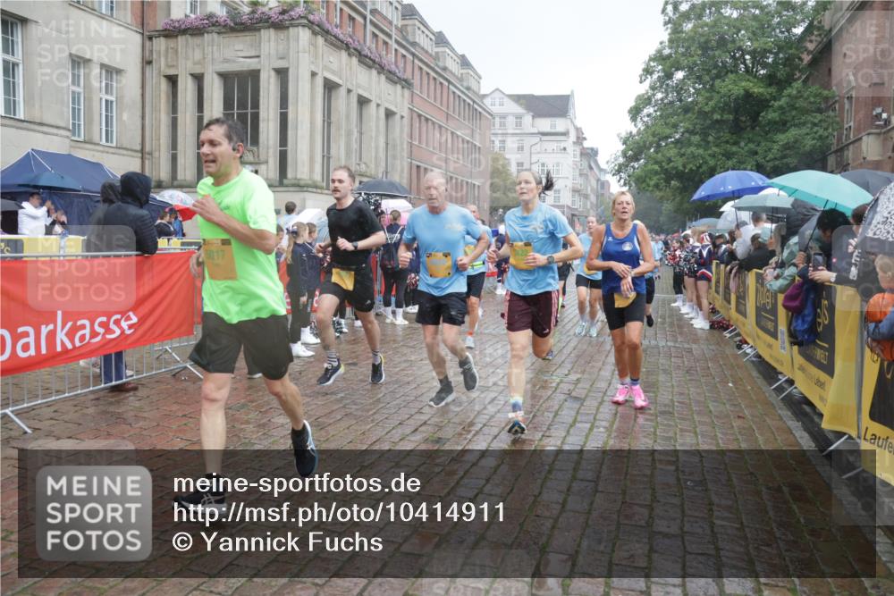 13.09.2026 - Kiel Lauf Yannick Fuchs http://msf.ph/oto/10414911 13.09.2026 10:46:46 Ziel 898, 1982, 2551, 2594, 2702, 3109, 3533, 3878, 3964, 4499, 4674, 5449, 5591, 5974, 6551, 6874, 6909, 8219, 8283, 8475, 8901, 9248, 9713, 9875, 10398, 10706, 10814, 11075, 12260, 12466, 206, 972, 1013, 1325, 1430, 1913, 2027, 2037, 2448, 2776, 3117, 3422, 3677, 4242, 4331, 4397, 4499, 4516, 4763, 5017, 5421, 7044, 7061, 7840, 8277, 8310, 8520, 8678, 9361, 9415, 9844, 10469, 10699, 10758, 10836, 11232, 11642, 12000, 12704, 85, 111 meine-sportfotos.de