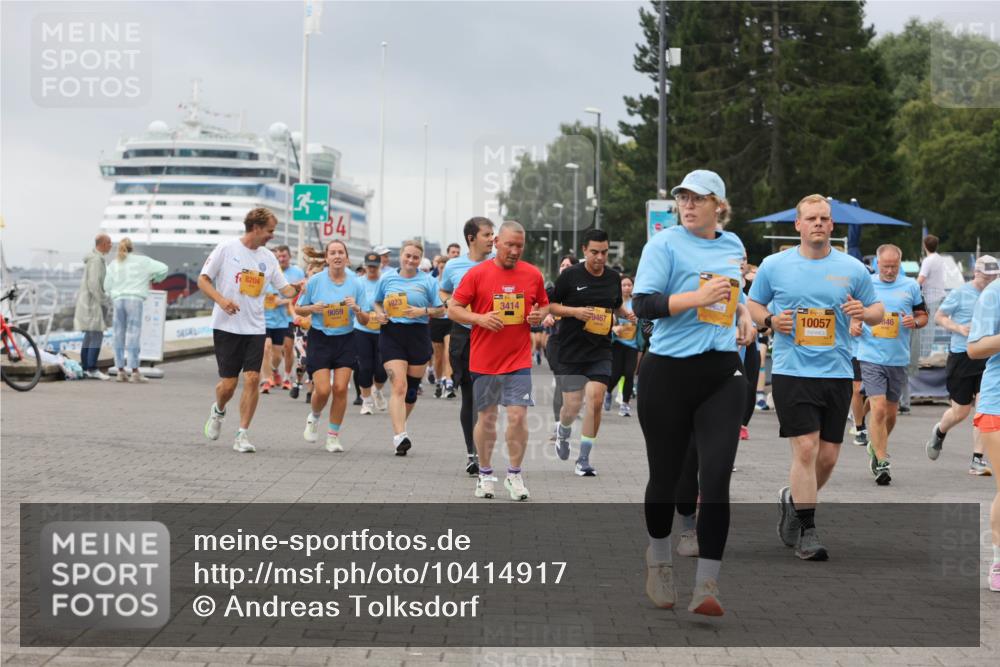 13.09.2026 - Kiel Lauf Andreas Tolksdorf http://msf.ph/oto/10414917 13.09.2026 10:05:56 Kiellinie 8204, 13, 1, 99, 1923, 3414, 9059, 9467, 10057, 846 meine-sportfotos.de