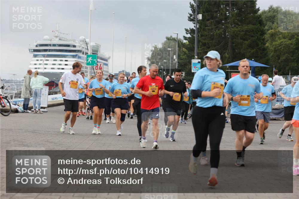 13.09.2026 - Kiel Lauf Andreas Tolksdorf http://msf.ph/oto/10414919 13.09.2026 10:05:56 Kiellinie 8204, 3, 3414, 11972, 9059, 1923, 9467, 10057, 2846 meine-sportfotos.de