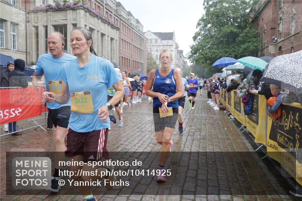13.09.2026 - Kiel Lauf Yannick Fuchs http://msf.ph/oto/10414925 13.09.2026 10:46:47 Ziel 898, 1982, 2551, 2594, 2702, 3109, 3533, 3878, 3964, 4674, 5449, 5591, 5974, 6551, 6874, 6909, 8219, 8283, 8475, 8901, 9248, 9713, 9875, 10398, 10706, 10814, 11075, 12260, 12693, 206, 972, 1013, 1325, 1430, 1913, 2027, 2037, 2448, 2776, 3117, 3422, 3677, 4242, 4331, 4397, 4499, 4516, 4763, 5017, 5421, 7044, 7061, 7840, 8277, 8310, 8520, 8678, 9361, 9415, 9844, 9875, 10469, 10699, 10758, 10836, 11232, 11642, 12000, 12704, 85, 111 meine-sportfotos.de