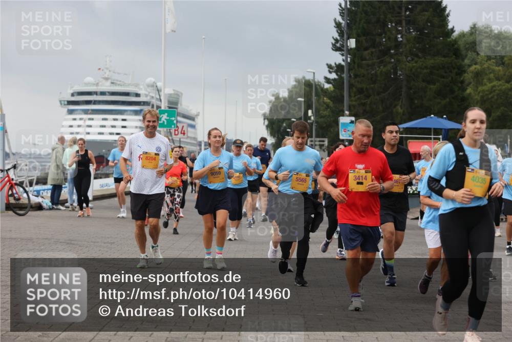 13.09.2026 - Kiel Lauf Andreas Tolksdorf http://msf.ph/oto/10414960 13.09.2026 10:05:58 Kiellinie 8204, 3, 84, 9059, 2192, 3414, 5565, 467, 4035 meine-sportfotos.de
