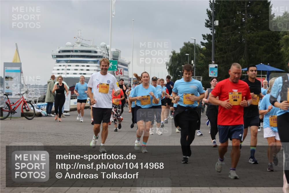13.09.2026 - Kiel Lauf Andreas Tolksdorf http://msf.ph/oto/10414968 13.09.2026 10:05:59 Kiellinie 8204, 4, 9059, 550, 3414, 9467, 118 meine-sportfotos.de
