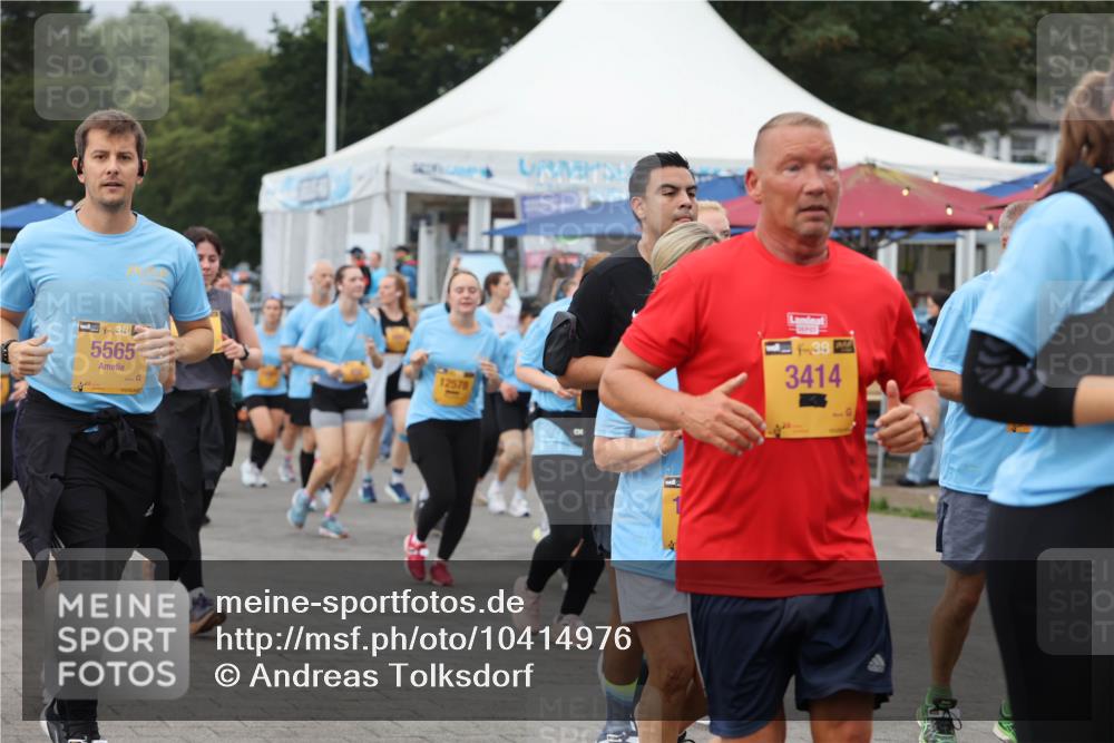 13.09.2026 - Kiel Lauf Andreas Tolksdorf http://msf.ph/oto/10414976 13.09.2026 10:06:02 Kiellinie 38, 5565, 12578, 38, 3414 meine-sportfotos.de