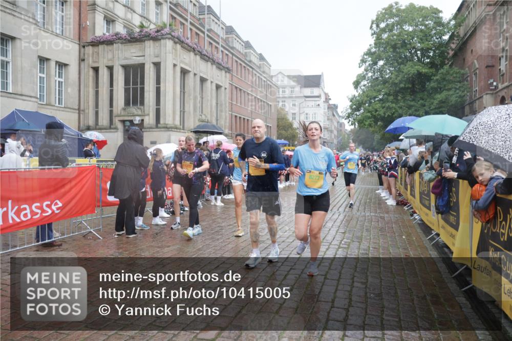 13.09.2026 - Kiel Lauf Yannick Fuchs http://msf.ph/oto/10415005 13.09.2026 10:46:52 Ziel 184, 189, 226, 404, 898, 1169, 1982, 2551, 2576, 2702, 2728, 3533, 3878, 3964, 4014, 4147, 4674, 5449, 6551, 6874, 6909, 7089, 8219, 8283, 8901, 9474, 9713, 10088, 10144, 10197, 10305, 10398, 10814, 11075, 11441, 12260, 12693, 206, 972, 1325, 1430, 1913, 2027, 2037, 2594, 2776, 3109, 3117, 3677, 4242, 4331, 4397, 4499, 4516, 4674, 4763, 5591, 5974, 6909, 7061, 8277, 8475, 8520, 8678, 9415, 9844, 9875, 10469, 10758, 10836, 11232, 12000, 12704, 85, 111, 116 meine-sportfotos.de