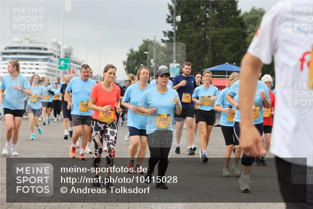 13.09.2026 - Kiel Lauf Andreas Tolksdorf http://msf.ph/oto/10415028 13.09.2026 10:06:04 Kiellinie 84, 7191, 10380, 2975, 3397, 7681, 60, 92, 3122 meine-sportfotos.de