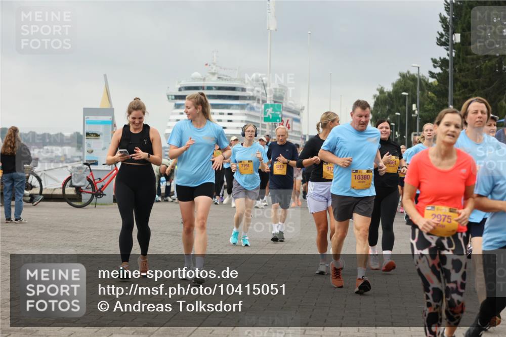 13.09.2026 - Kiel Lauf Andreas Tolksdorf http://msf.ph/oto/10415051 13.09.2026 10:06:06 Kiellinie 13, 7191, 3213, 912, 10380, 561, 2975 meine-sportfotos.de
