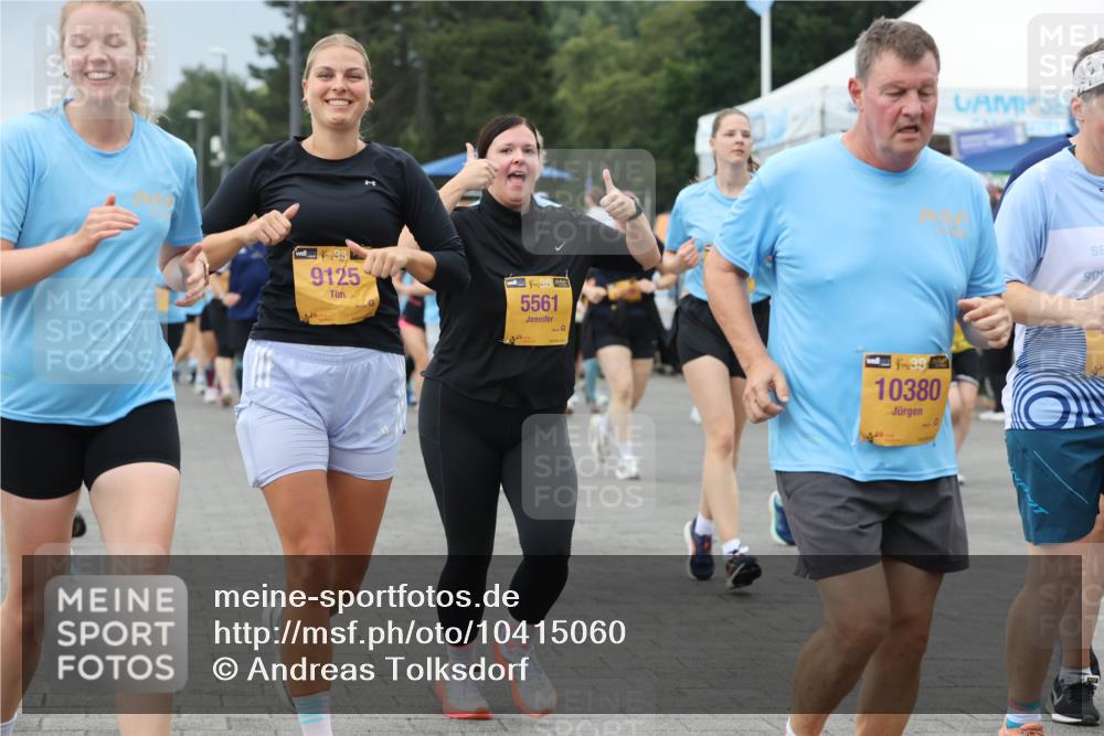 13.09.2026 - Kiel Lauf Andreas Tolksdorf http://msf.ph/oto/10415060 13.09.2026 10:06:09 Kiellinie 98, 9125, 5561, 4, 38, 10380 meine-sportfotos.de