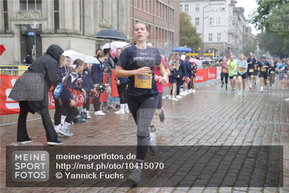 13.09.2026 - Kiel Lauf Yannick Fuchs http://msf.ph/oto/10415070 13.09.2026 10:46:57 Ziel 85, 111, 184, 189, 226, 404, 525, 898, 1169, 2576, 2728, 3878, 3964, 4014, 4147, 4894, 5449, 6874, 7040, 7089, 8219, 8364, 9044, 9048, 9453, 9474, 10088, 10144, 10197, 10305, 10398, 11075, 11343, 11441, 12584, 12693, 206, 972, 1325, 1430, 1913, 1982, 2027, 2037, 2551, 2594, 2702, 3109, 3117, 3533, 3677, 4242, 4499, 4674, 4763, 5591, 5974, 6551, 6909, 7061, 8283, 8475, 8520, 8678, 8901, 9415, 9844, 9875, 10758, 10836, 11232, 12704, 116, 1913, 8520 meine-sportfotos.de