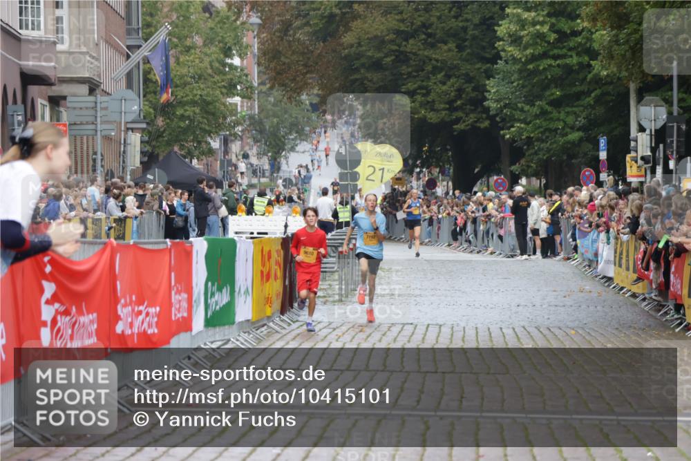 13.09.2026 - Kiel Lauf Yannick Fuchs http://msf.ph/oto/10415101 13.09.2026 09:35:43 Ziel 2761, 4589, 4638, 11904, 12484, 12832, 7782, 9610, 3766, 4361, 7414, 9380, 11904, 12484 meine-sportfotos.de
