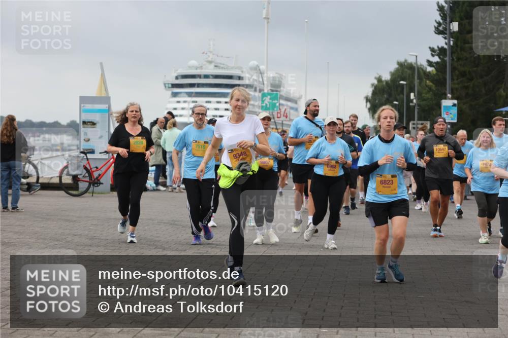 13.09.2026 - Kiel Lauf Andreas Tolksdorf http://msf.ph/oto/10415120 13.09.2026 10:06:13 Kiellinie 2828, 7516, 55, 13, 4, 9348, 9967, 6908, 39, 6823, 10647, 7473 meine-sportfotos.de