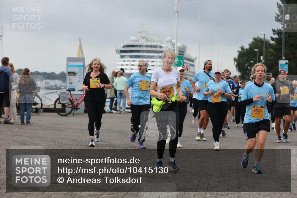 13.09.2026 - Kiel Lauf Andreas Tolksdorf http://msf.ph/oto/10415130 13.09.2026 10:06:13 Kiellinie 2828, 7516, 39, 9348, 6908, 39, 6823, 10647 meine-sportfotos.de