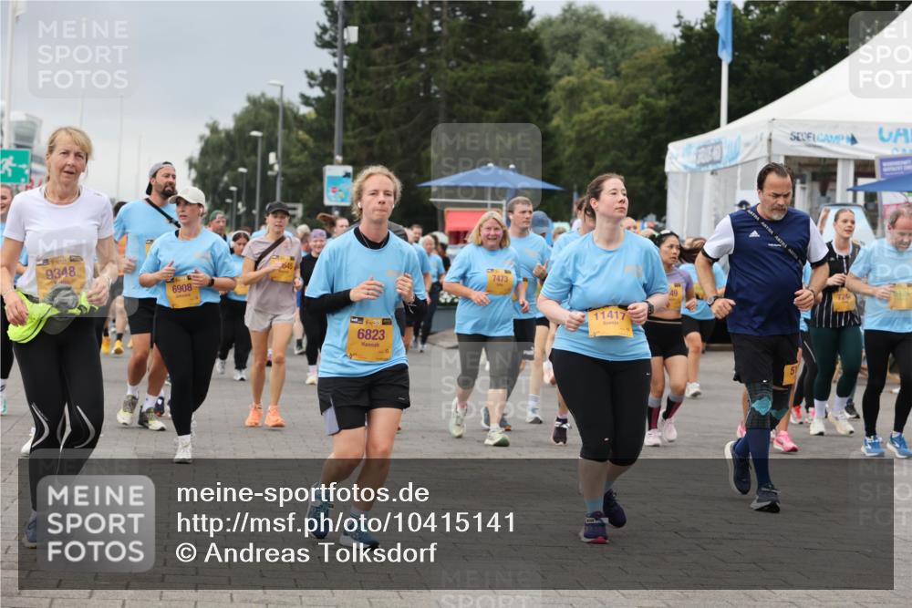 13.09.2026 - Kiel Lauf Andreas Tolksdorf http://msf.ph/oto/10415141 13.09.2026 10:06:14 Kiellinie 38, 9348, 6908, 645, 38, 6823, 7473, 11417, 49, 51, 724, 6124 meine-sportfotos.de